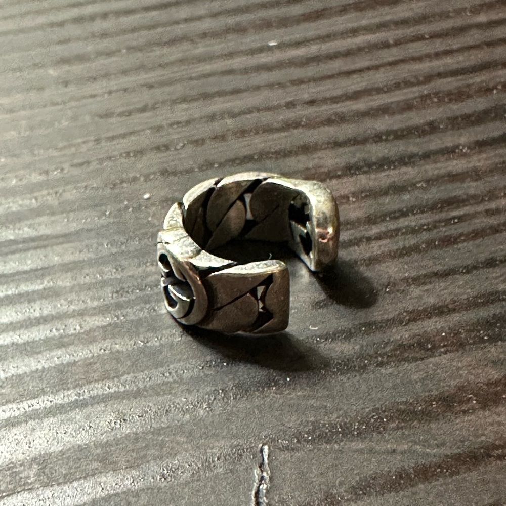 Gucci Ear cuff Unisex